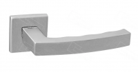 Дверная ручка DND handles Grip ZCS 02 — на квадратной розетке, хром матовый