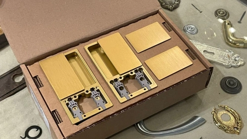 Дверная ручка AGB Wave B30000.00.58 шлифованная матовая латунь