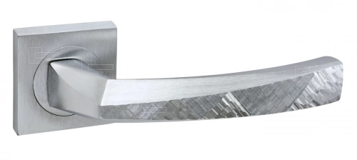 Дверная ручка Sicma maniglie Diamond FLCS — на квадратной розетке, хром матовый - фланже